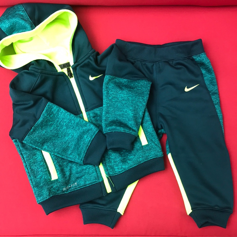 Matching set - Picture 3 of 3